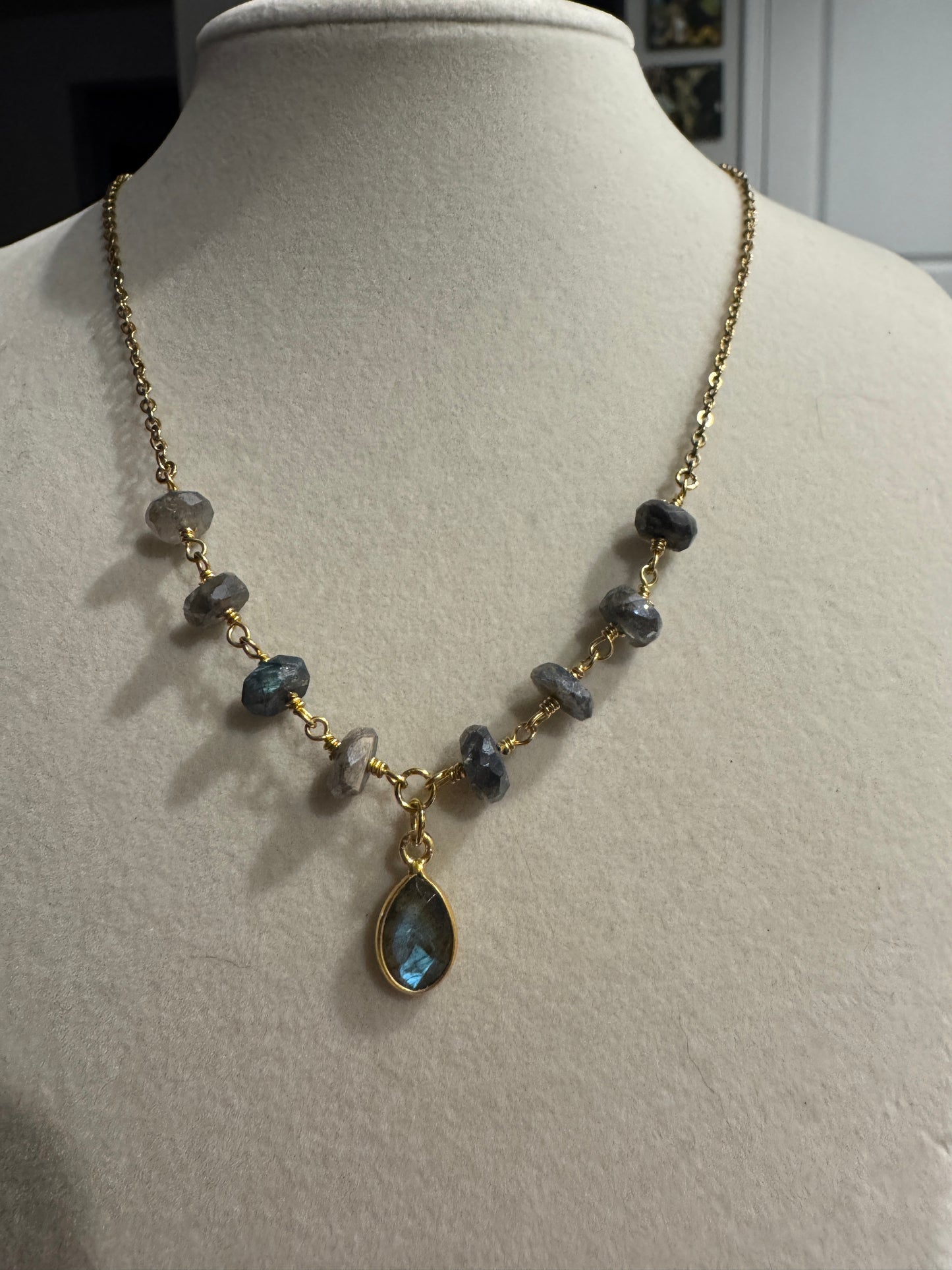 Labradorite chain + pendant necklace