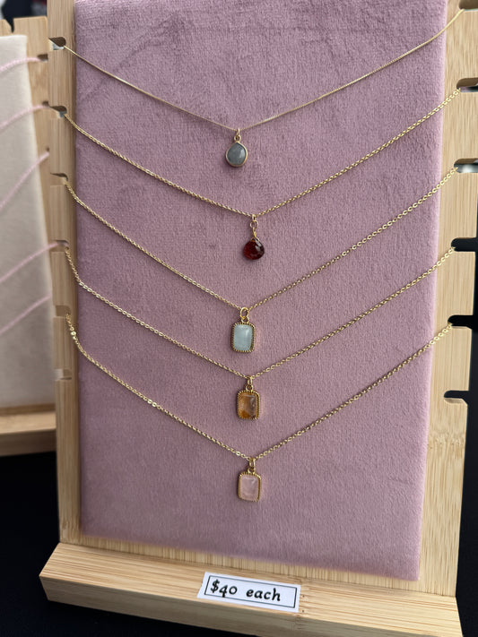 Gemstone puff necklace