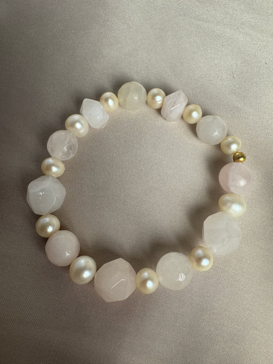 Rose pearl chunky gemstone beaded stretch bracelet