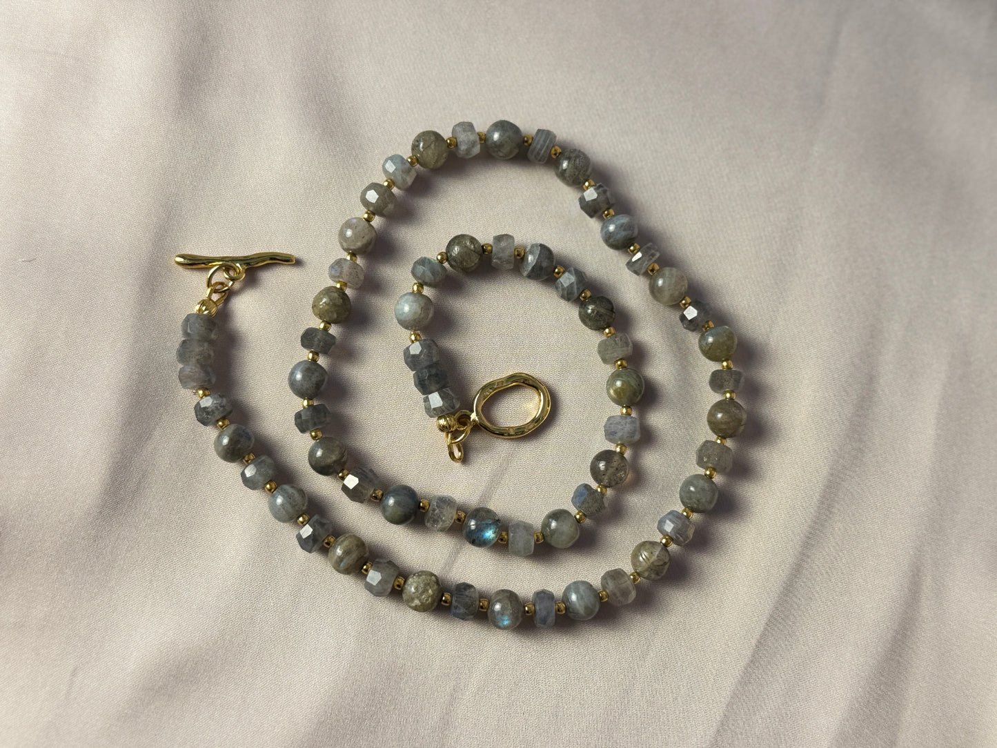 Quiet stormlight labradorite midi necklace