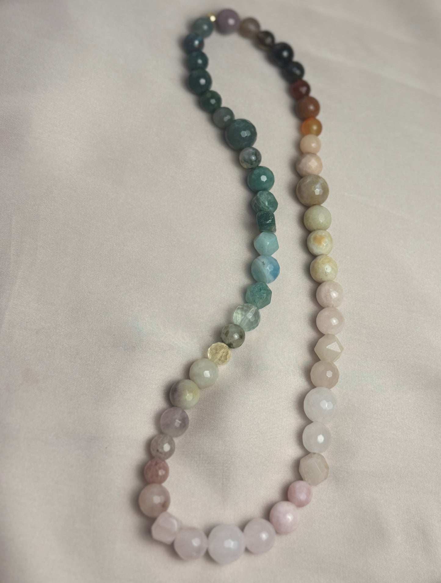 Colorful ombré gemstone stretch necklace